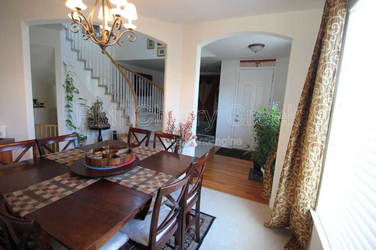 5420 Heatherton Ln - Photo 7 of 50