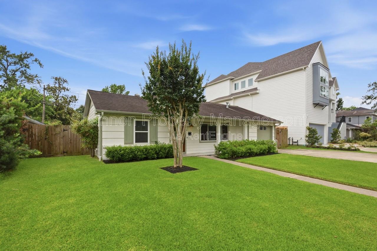 2207 Saxon Dr - Photo 4 of 38