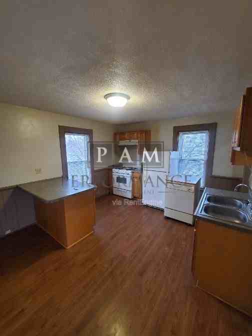 2935 N Booth St - Photo 6 of 12