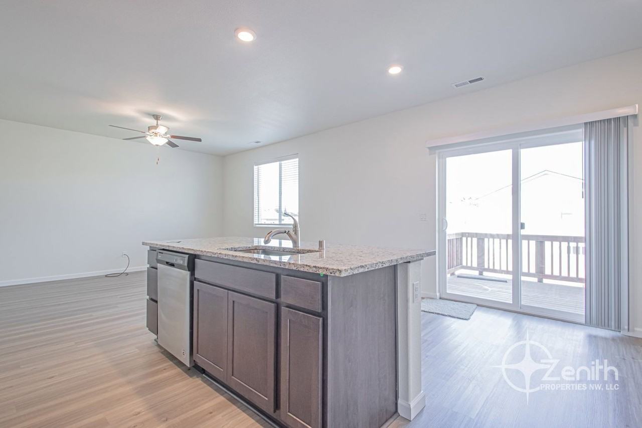 1316 W 15th Ave - Photo 3 of 42