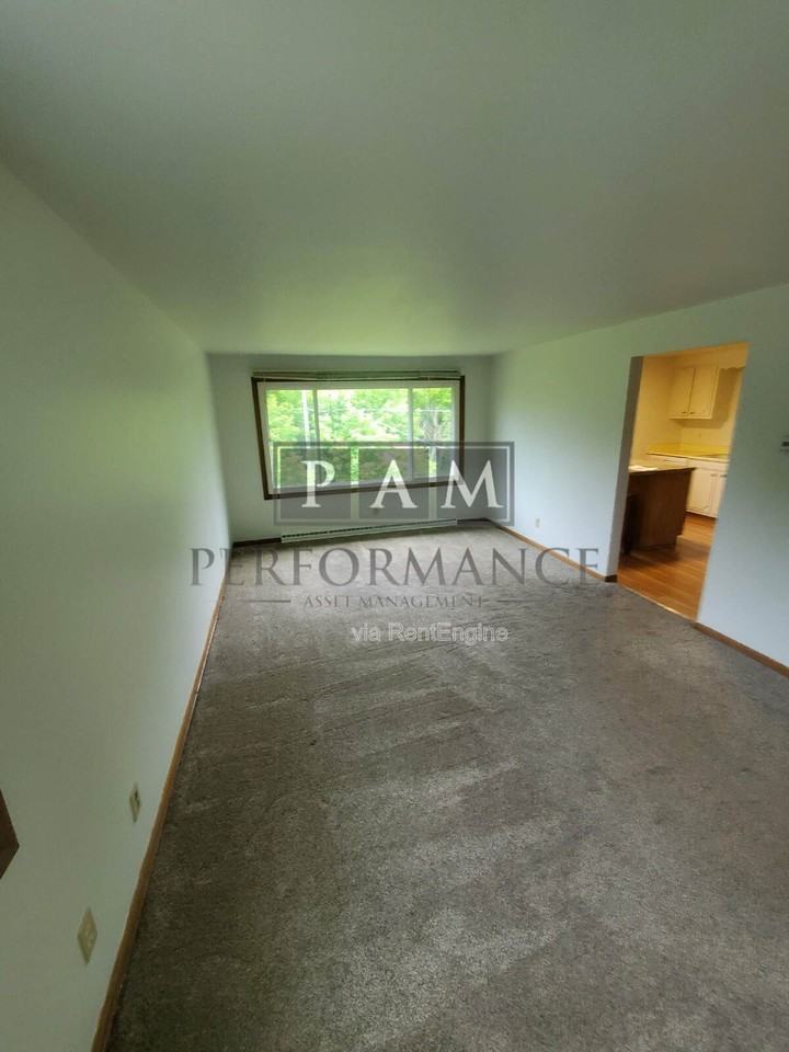 2841 Santa Fe Trl #B - Photo 3 of 8