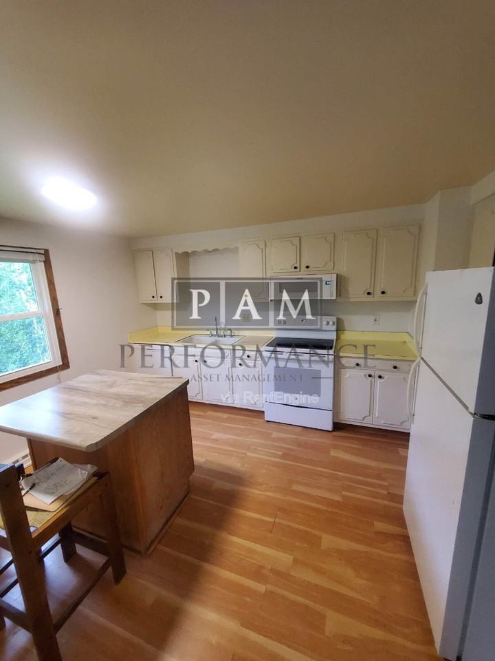 2841 Santa Fe Trl #B - Photo 4 of 8