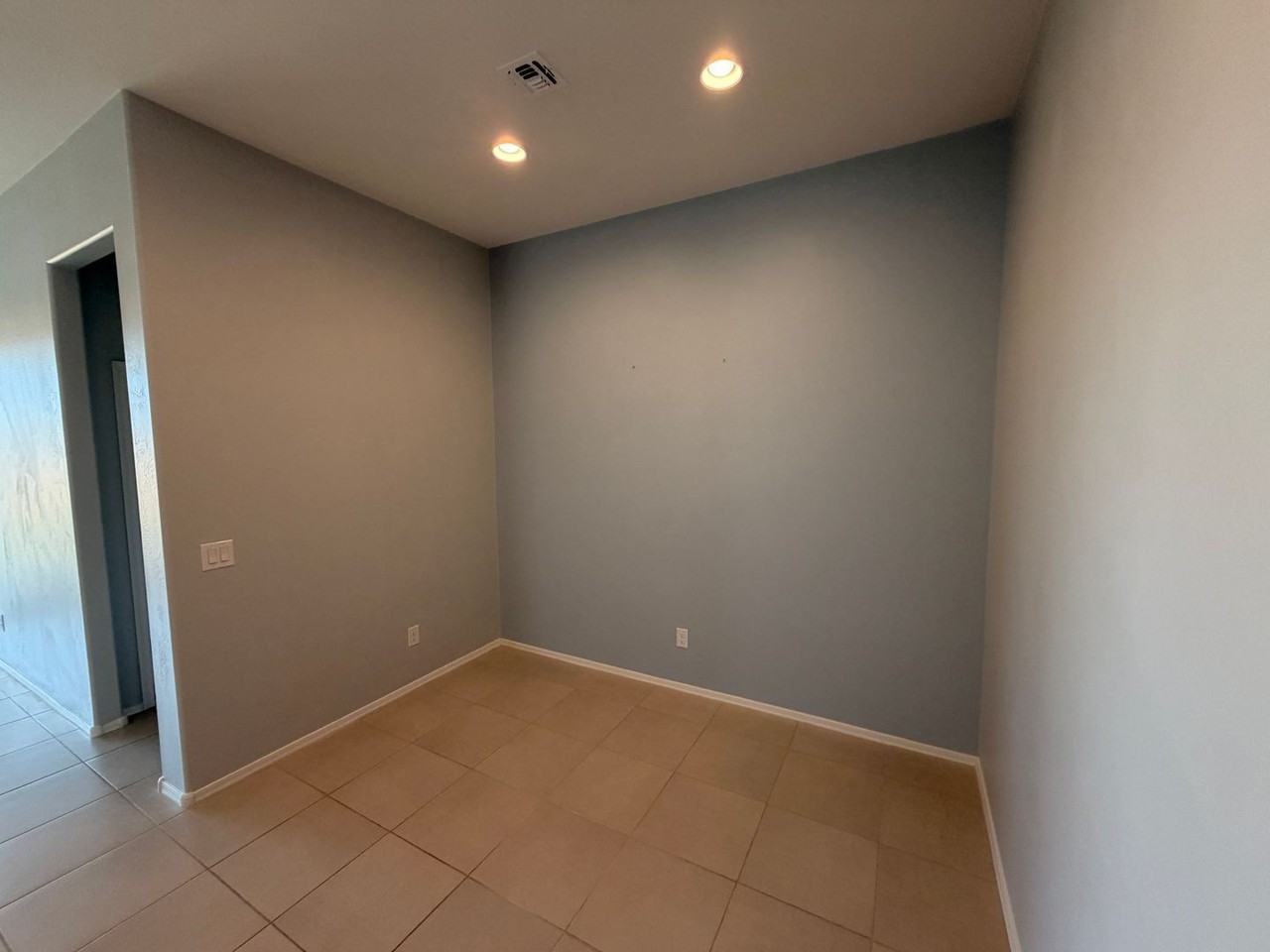 15628 W Smoketree Dr - Photo 7 of 24