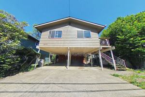 featured image of 1637 Nw Kings Blvd