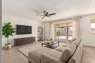 4013 S Hazelton Ln - Photo 1 of 1