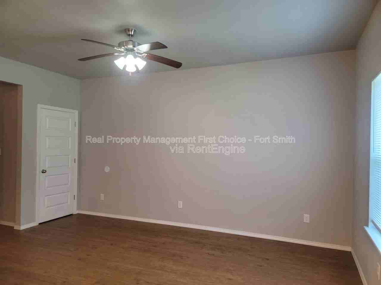 2100 Ingalls Ln #C - Photo 4 of 19