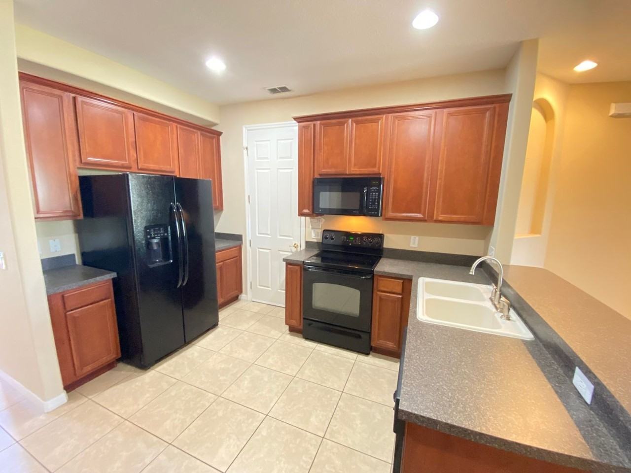 519 Terrace Spring Dr - Photo 3 of 38