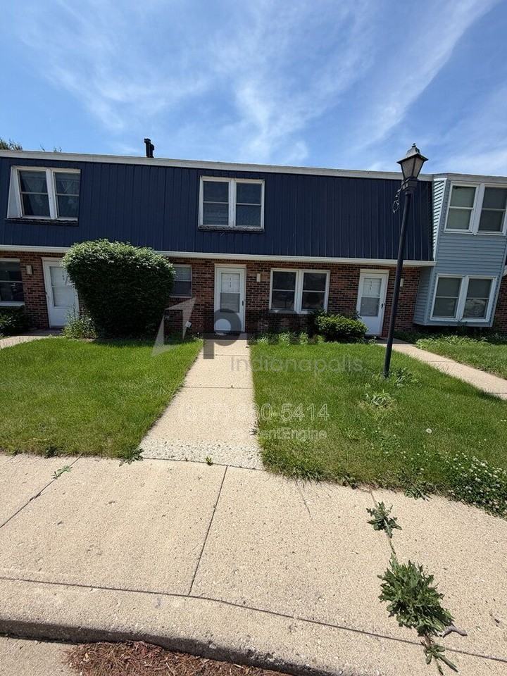413 W 11th St #I70 - Photo 4 of 40