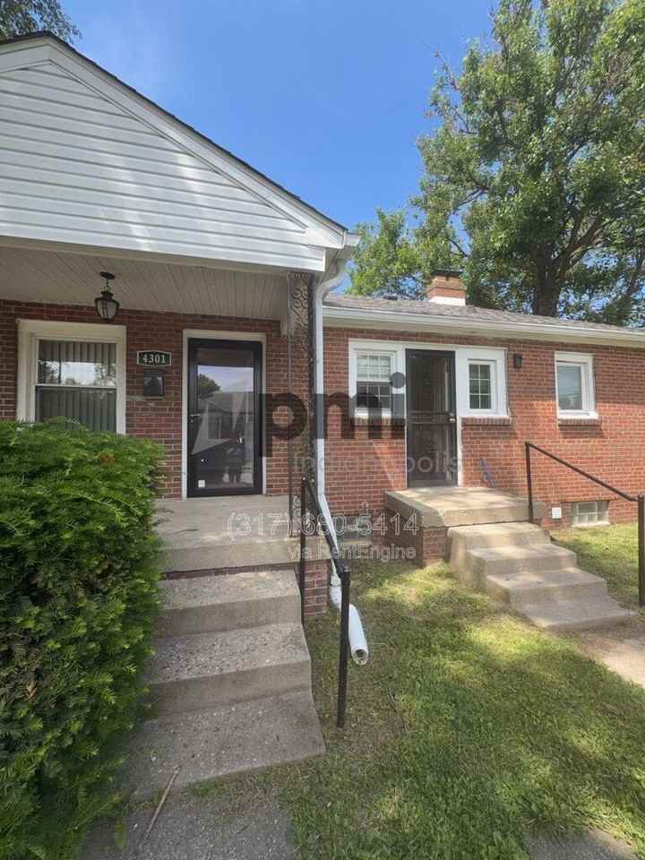 4301 Crittenden Ave - Photo 3 of 34