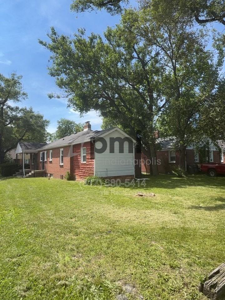 4301 Crittenden Ave - Photo 5 of 34