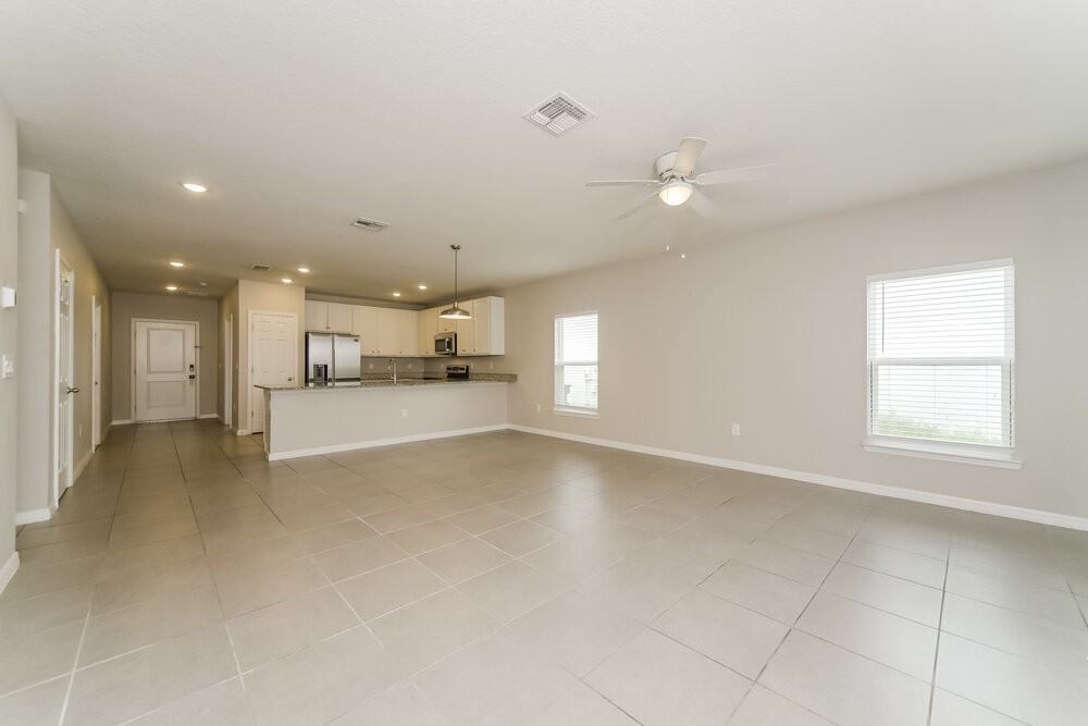 1851 Superior Ct - Photo 4 of 16