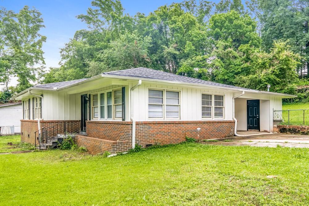 433 Orchid Rd - Photo 3 of 16