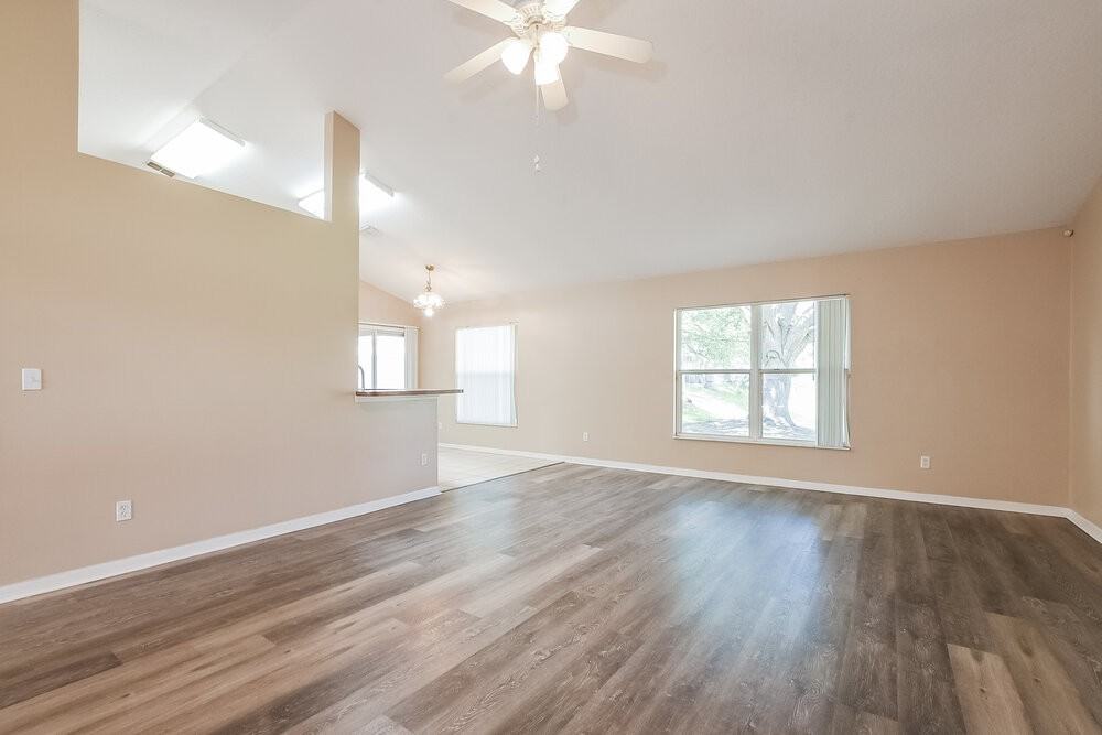 203 Southern Breeze Dr - Photo 3 of 16