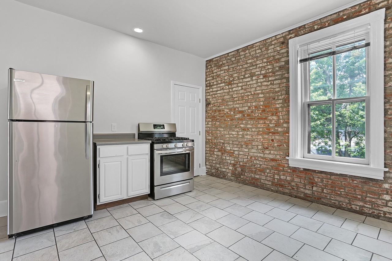 2309 Shenandoah Ave #A - Photo 2 of 13