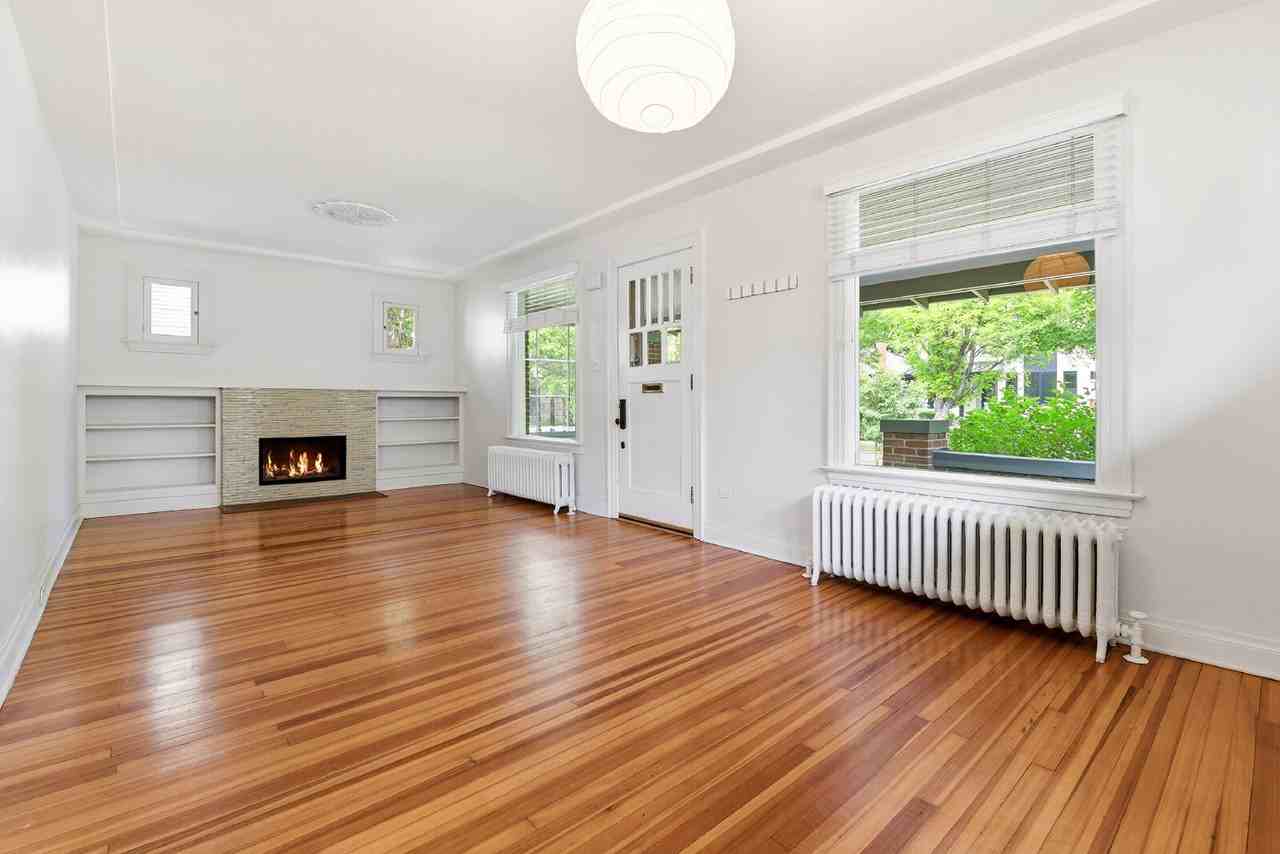975 S Vine St - Photo 2 of 50