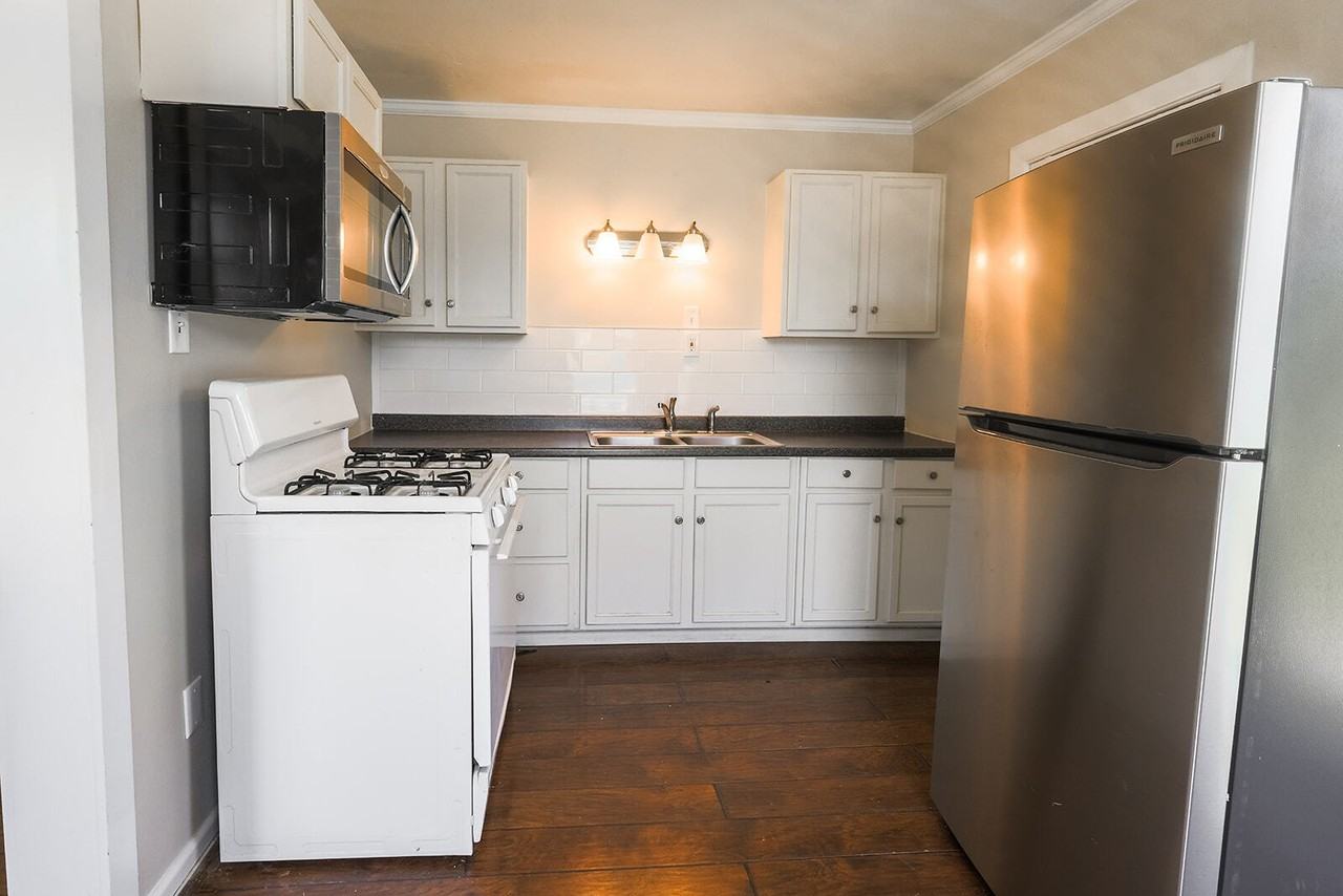 2114 20th St Frnt - Photo 7 of 18
