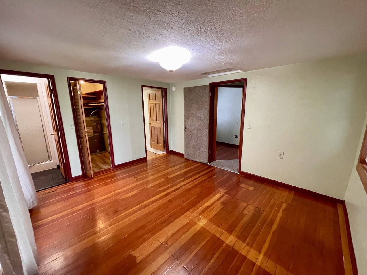 1627 Pearl St #E - Photo 6 of 12