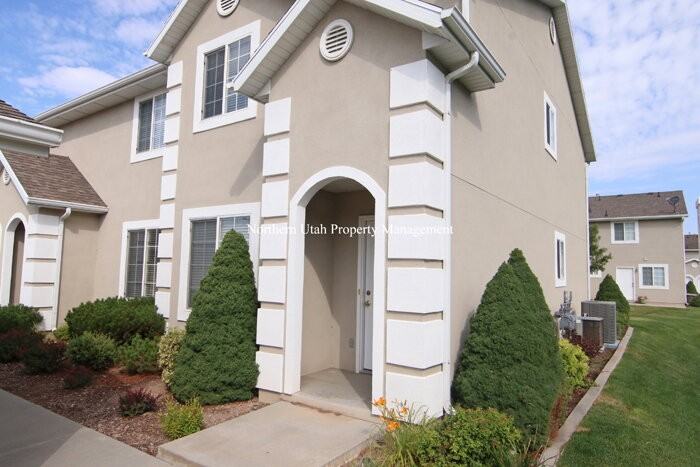 1328 E 6175 S - Photo 2 of 22