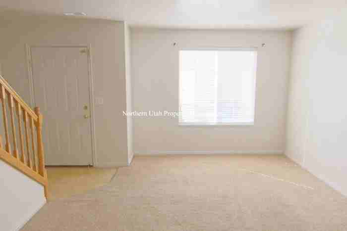 1328 E 6175 S - Photo 4 of 22