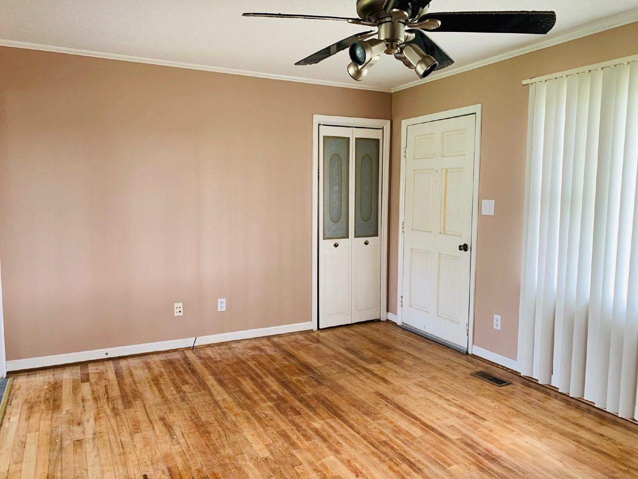 450 Lees Country Club Rd - Photo 3 of 31