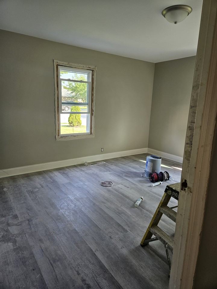 1020 South Park Boulevard - Photo 4 of 6