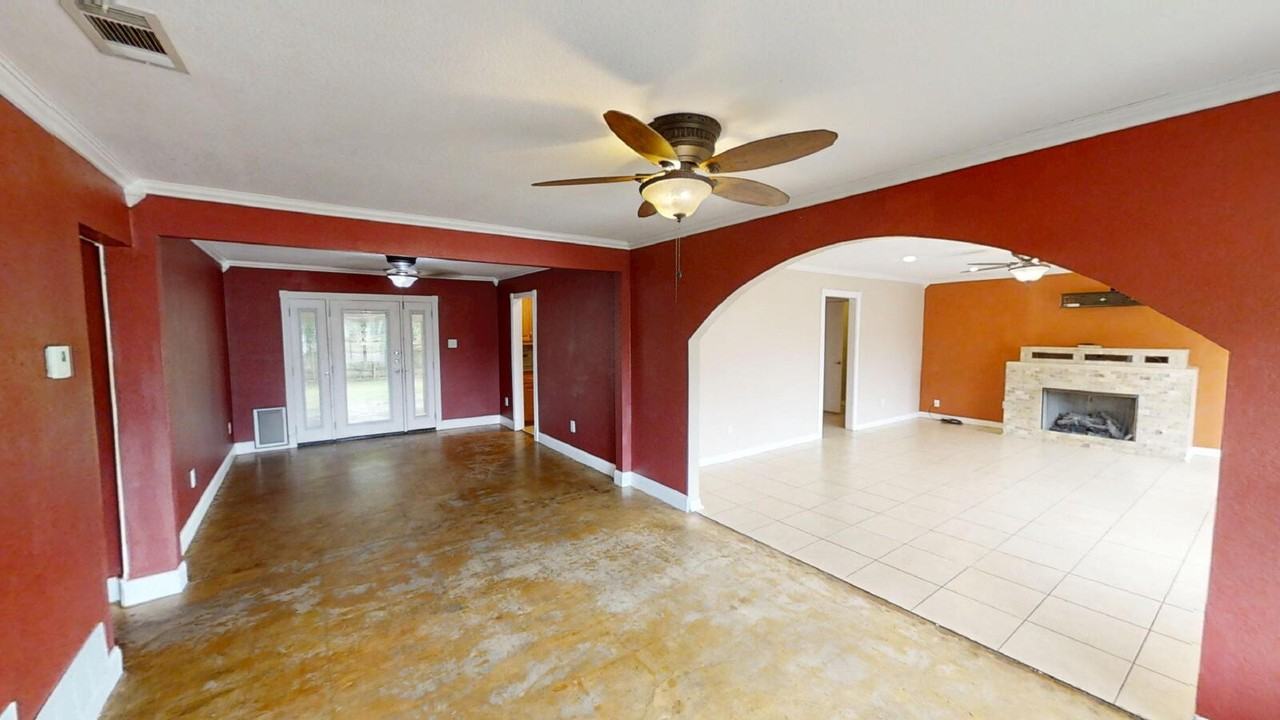 924 Holly St - Photo 4 of 27