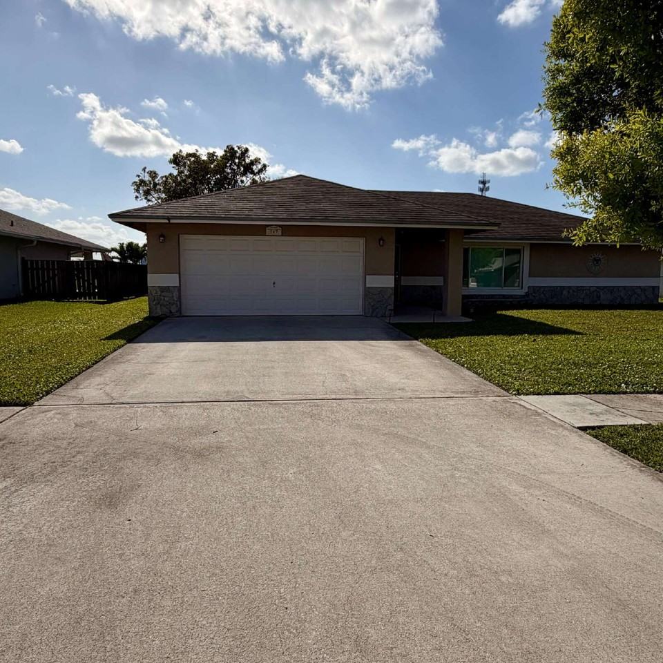 147 Sunflower Cir - Photo 3 of 42