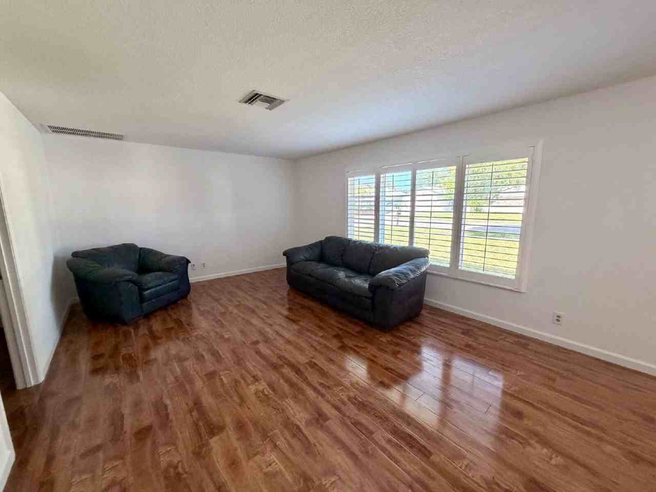 147 Sunflower Cir - Photo 6 of 42