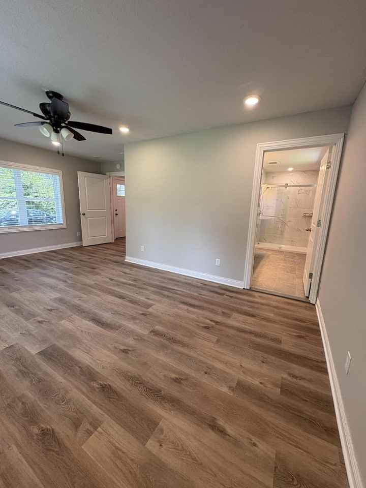 2211 E Walnut St - Photo 7 of 24