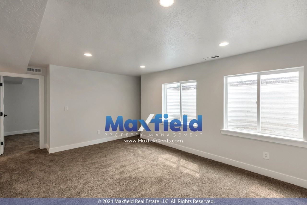 315 N Tidwell St - Photo 6 of 28