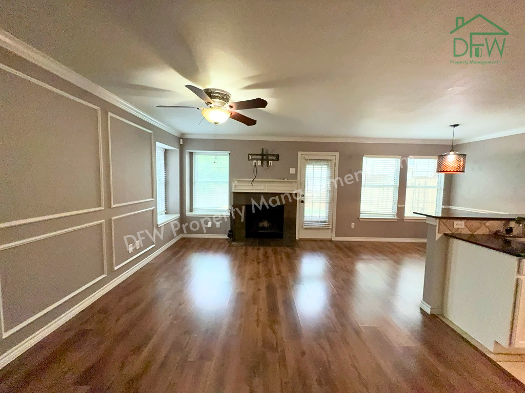12614 Oceanside Dr - Photo 2 of 25