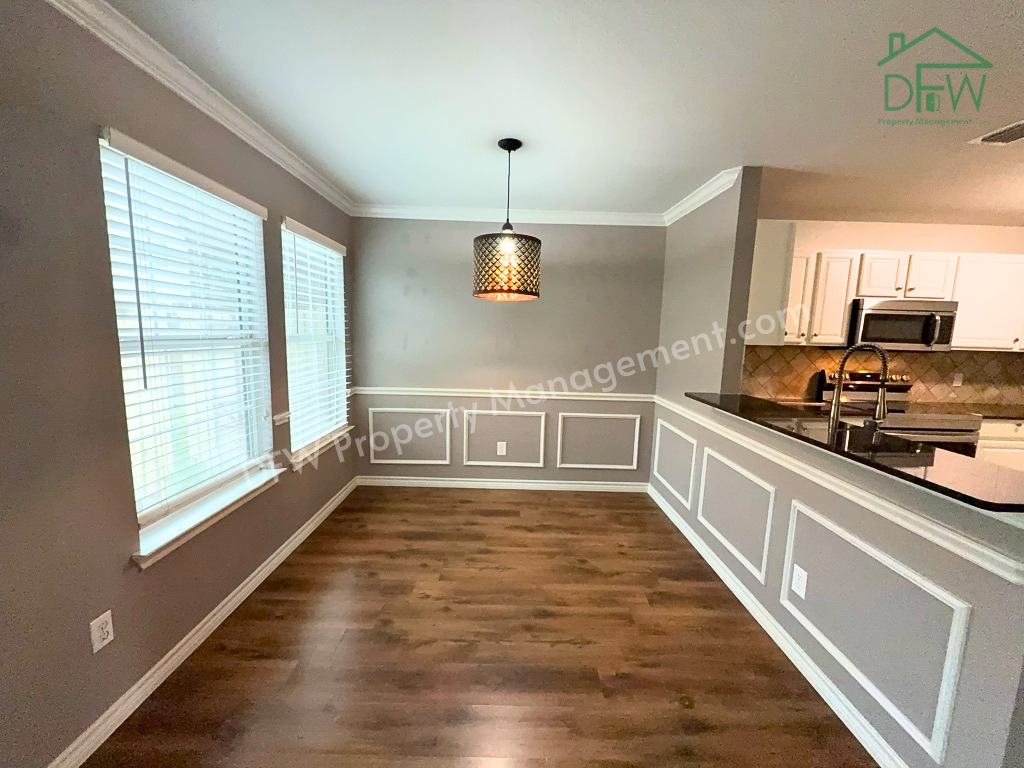 12614 Oceanside Dr - Photo 4 of 25