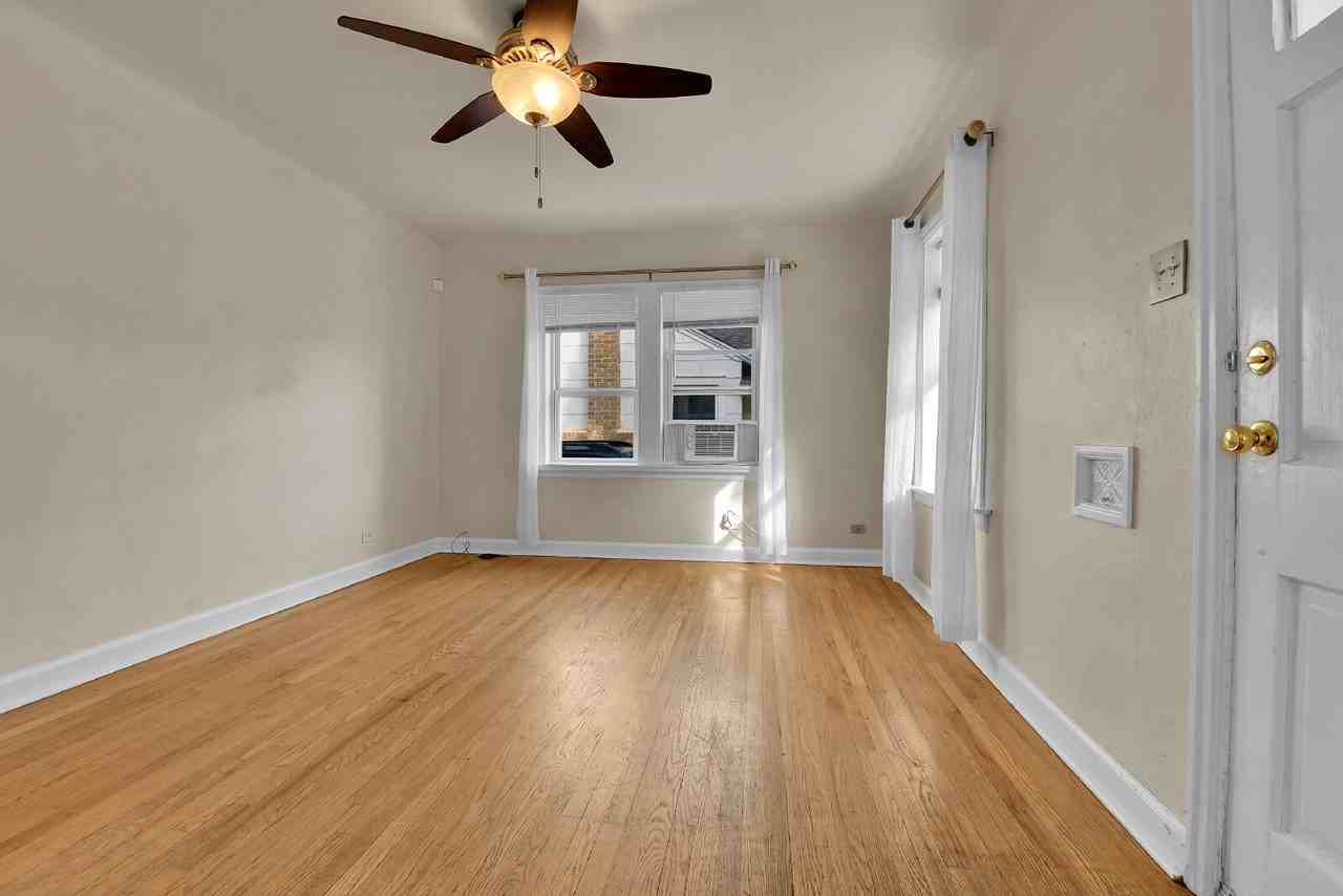 2245 S Franklin St - Photo 6 of 50