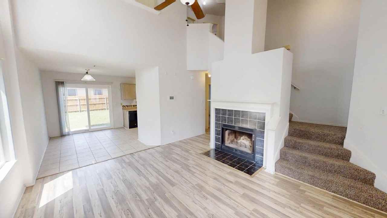 2215 Garrett Dr - Photo 3 of 26
