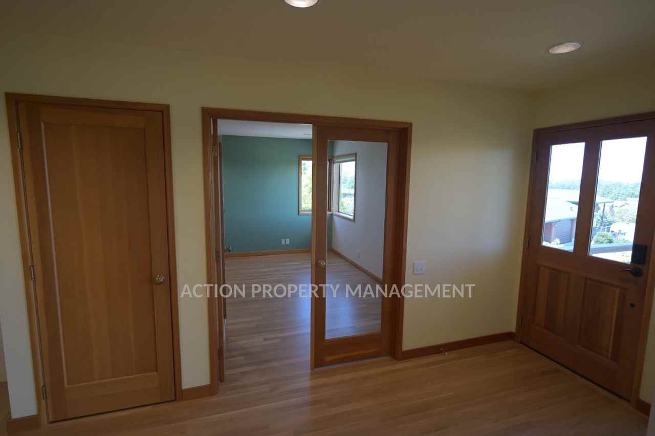 23 Karie Ct - Photo 5 of 50