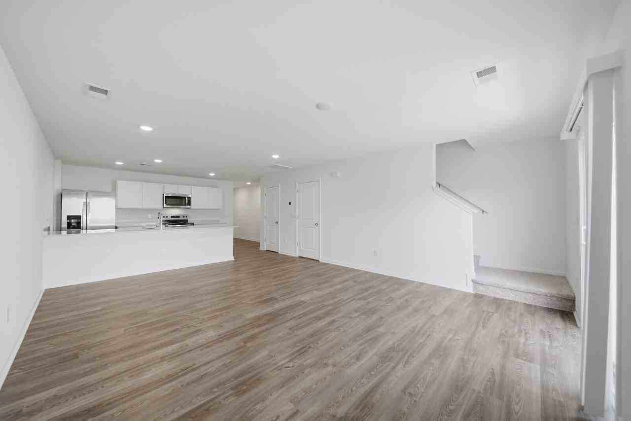 1921 Tranquility Cir #B - Photo 6 of 33