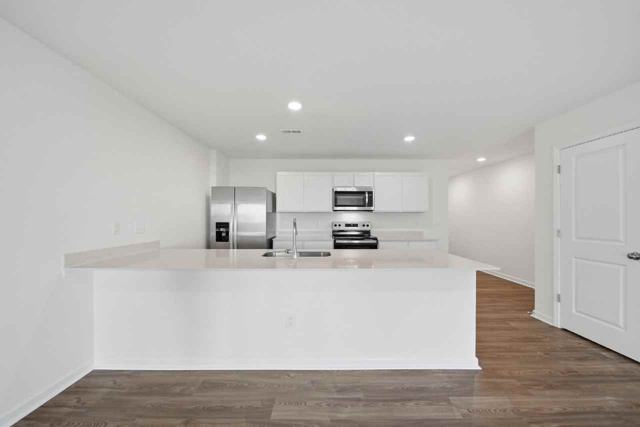 1921 Tranquility Cir #B - Photo 7 of 33