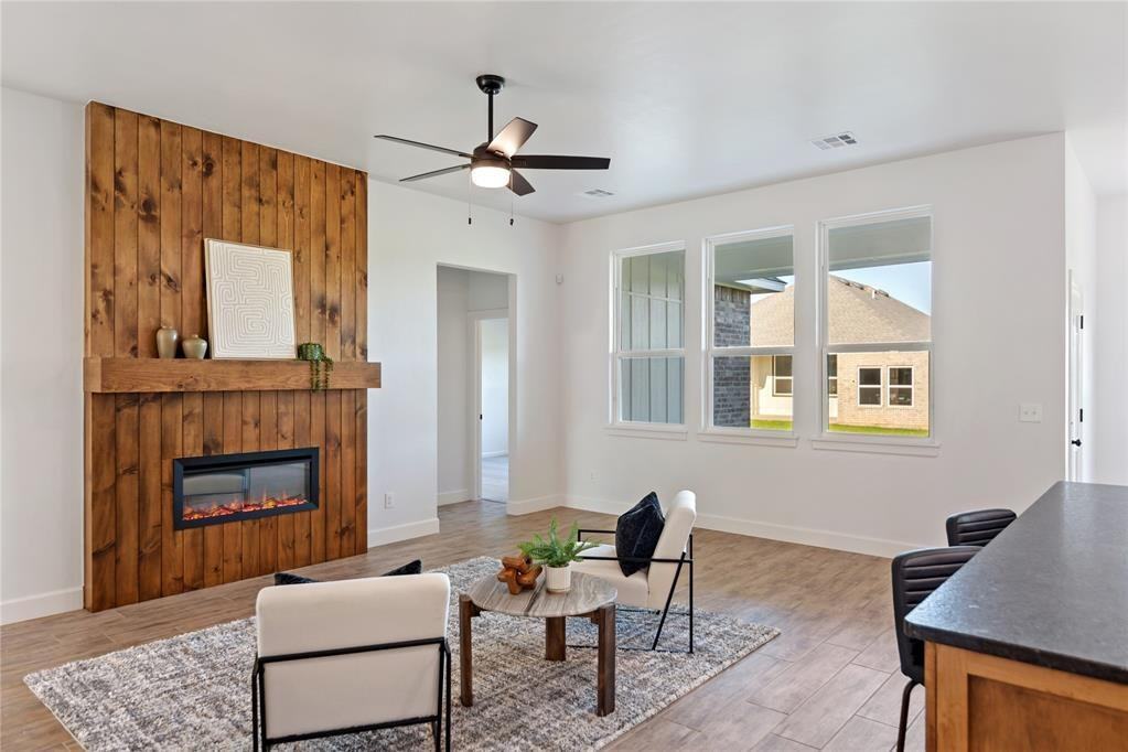 5008 Misty Wood Ln - Photo 6 of 34