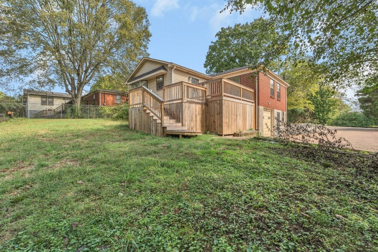 314 Woodberry Dr - Photo 2 of 27
