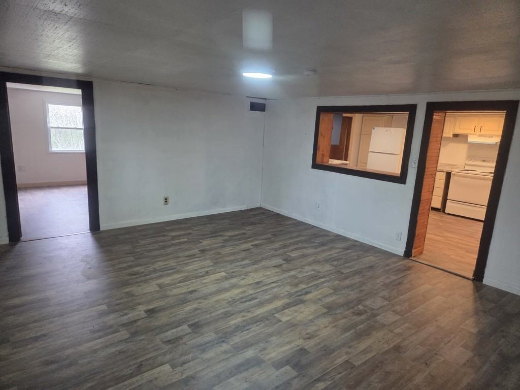 478 Lavalley Rd - Photo 3 of 8