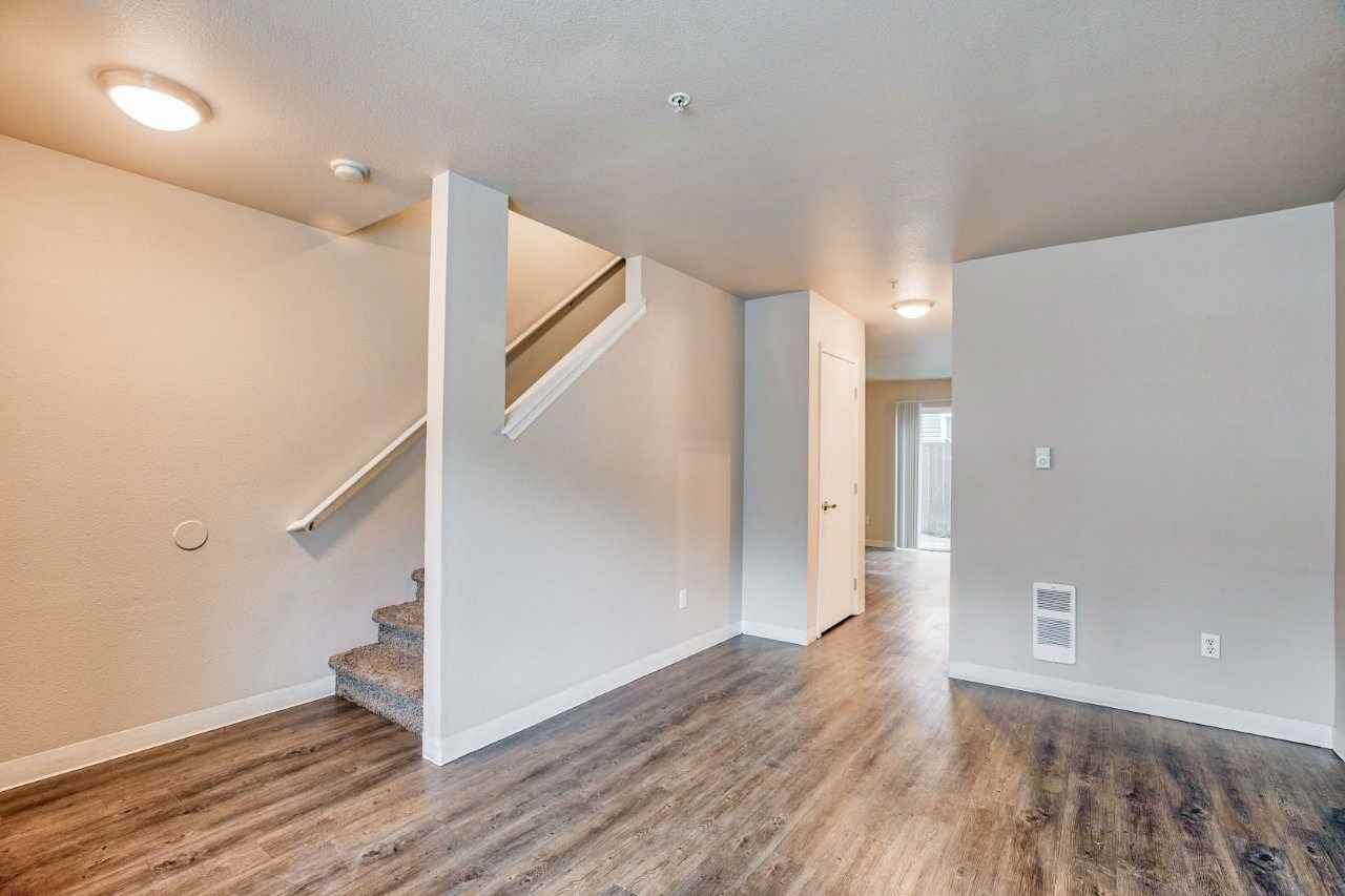 Vanessa View Townhomes - Photo 3 of 11