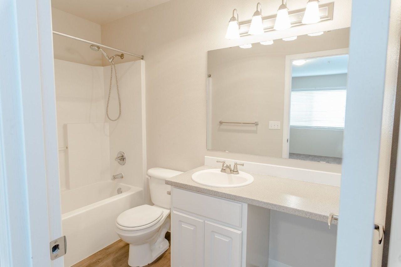 Vanessa View Townhomes - Photo 6 of 11
