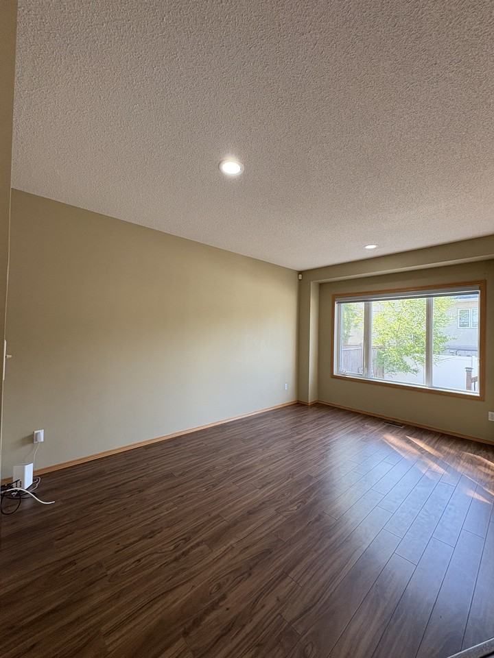 164 Strongberg Drive - 1 - Photo 5 of 22