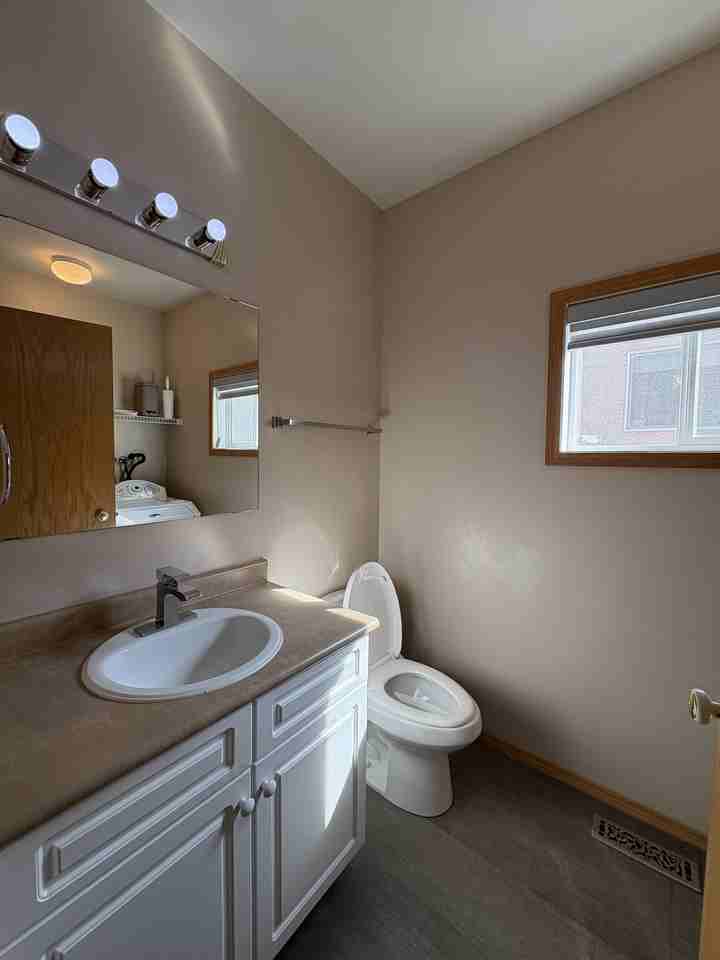 164 Strongberg Drive - 1 - Photo 6 of 22