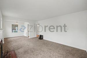 featured image of 428 E 44th Cir