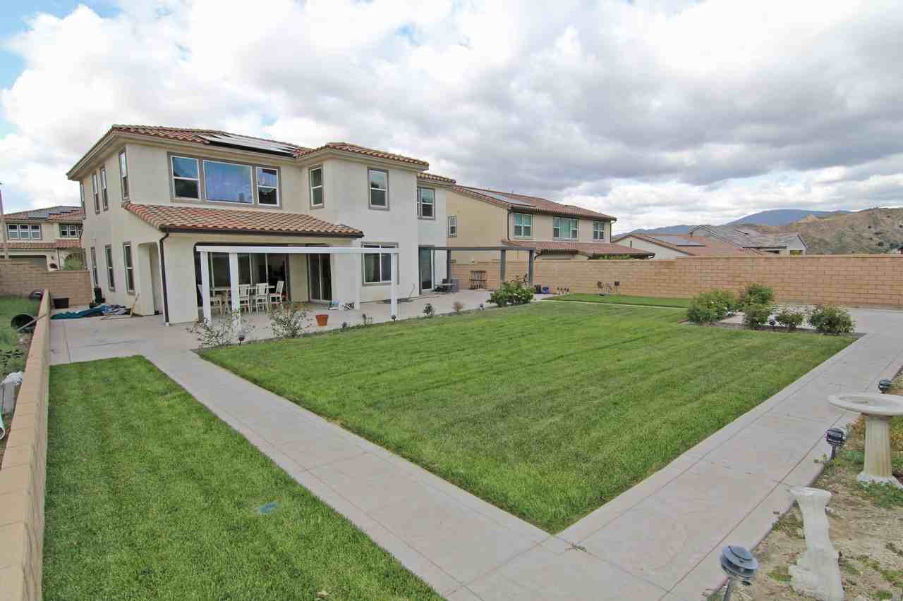 25085 Cypress Bluff Dr #NA - Photo 2 of 29