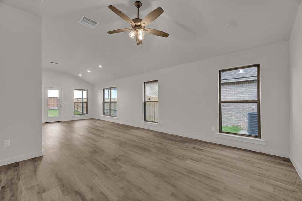 2906 Farmhouse Ave #NA - Photo 3 of 22