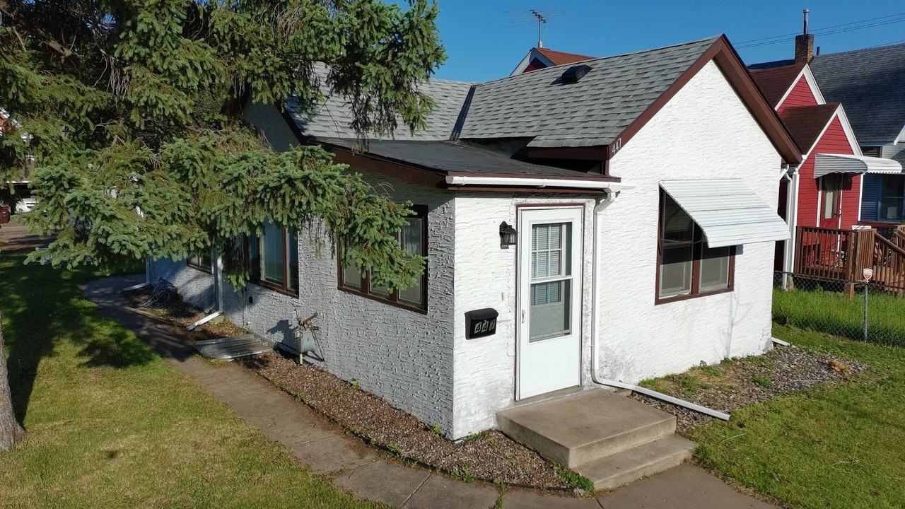 447 5th Ave S #NA - Photo 2 of 20