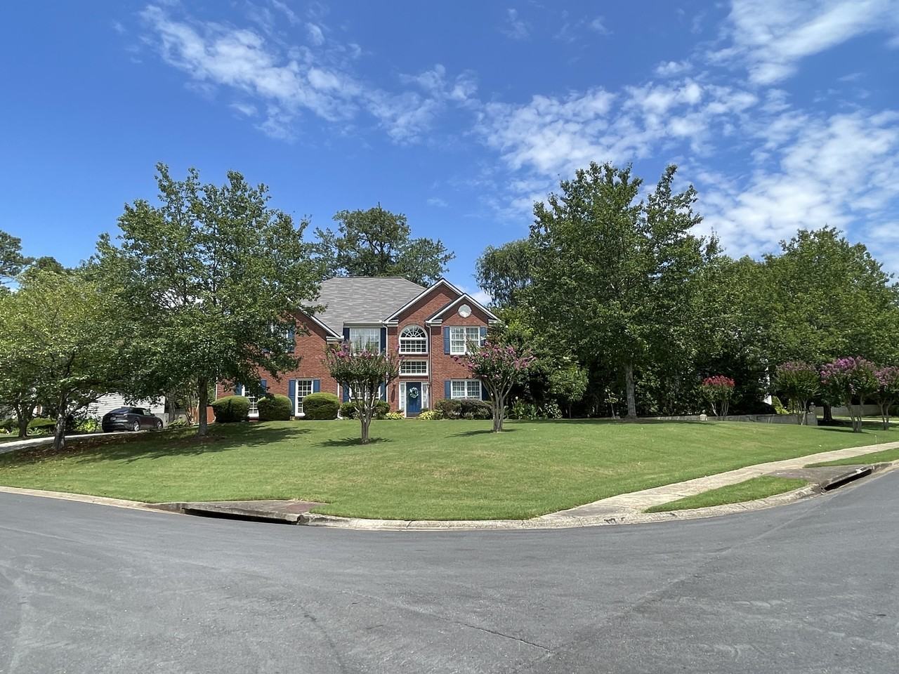 2036 Londonberry Ct #NA - Photo 3 of 35