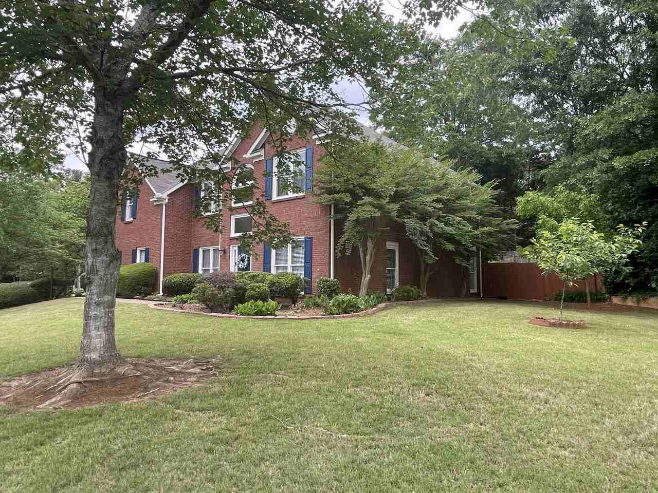 2036 Londonberry Ct #NA - Photo 5 of 35